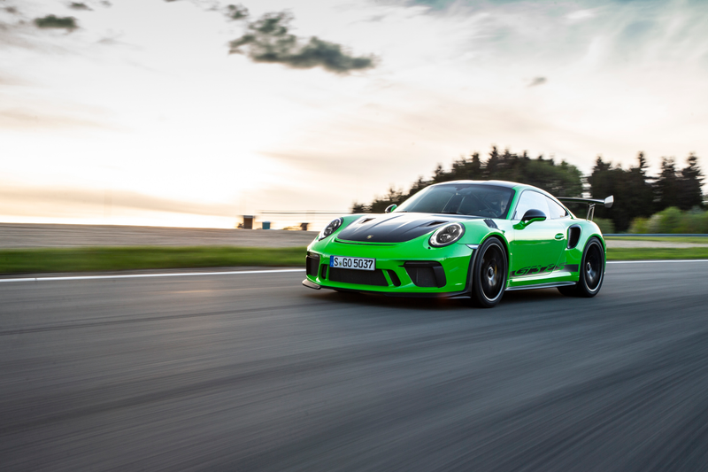 Illustration for article titled Put These Very Good 2019 Porsche 911 GT3 RS Photos In Your Life